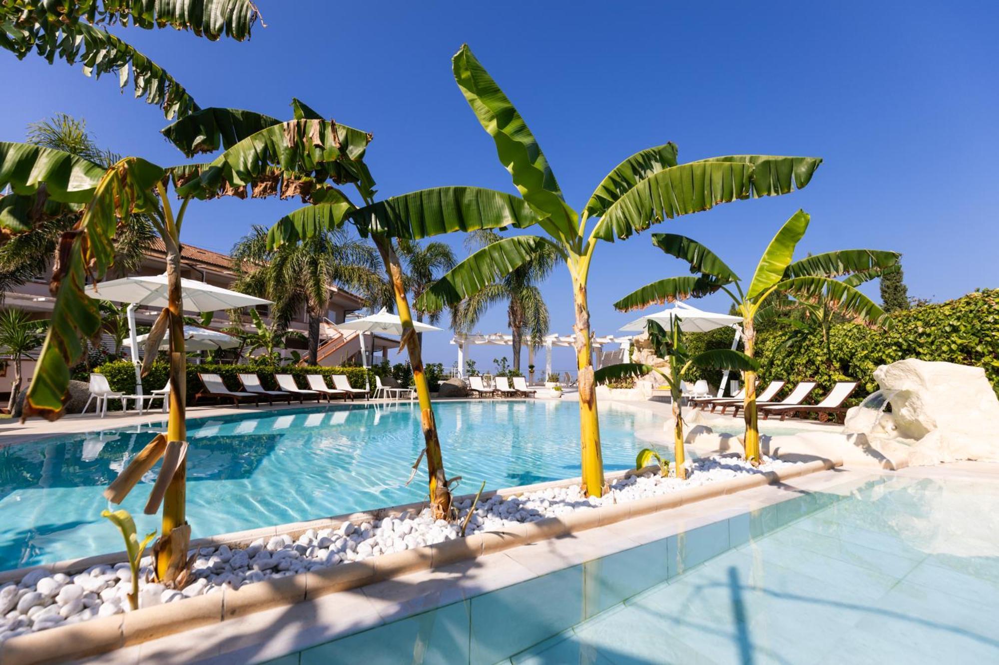Aparthotel L' Arcobaleno 3*